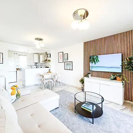 Family 400 Meters From The Beach, With Internet And Pool