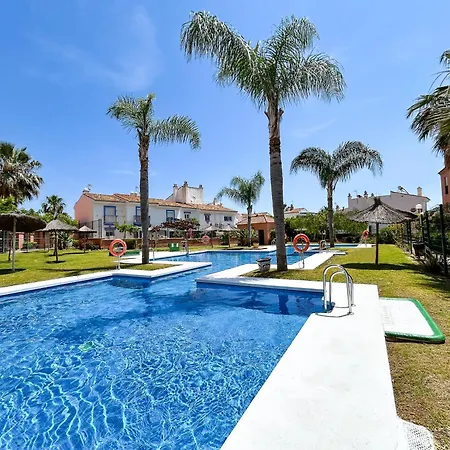 Apartment Family 400 Meters From The Beach, With Internet And Pool Manilva