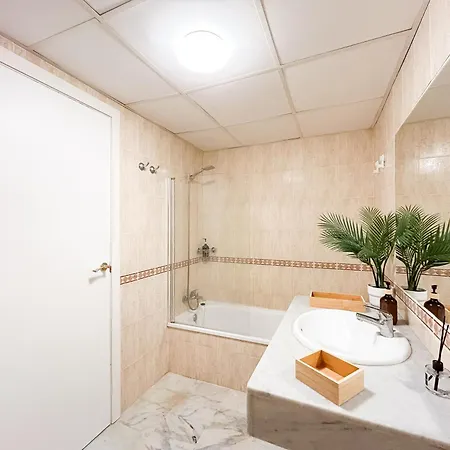 Family 400 Meters From The Beach, With Internet And Pool Apartment Manilva